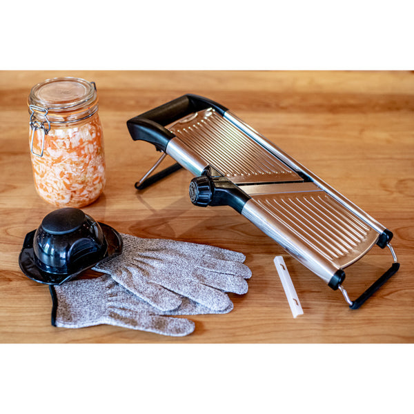 multifunctional mandoline slicer with safety gloves
