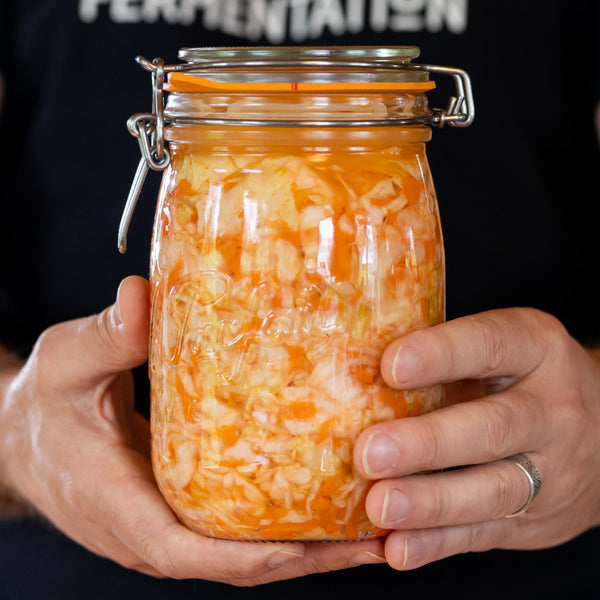 Sauerkraut with carrots and cumin from the fermentation revolution kit